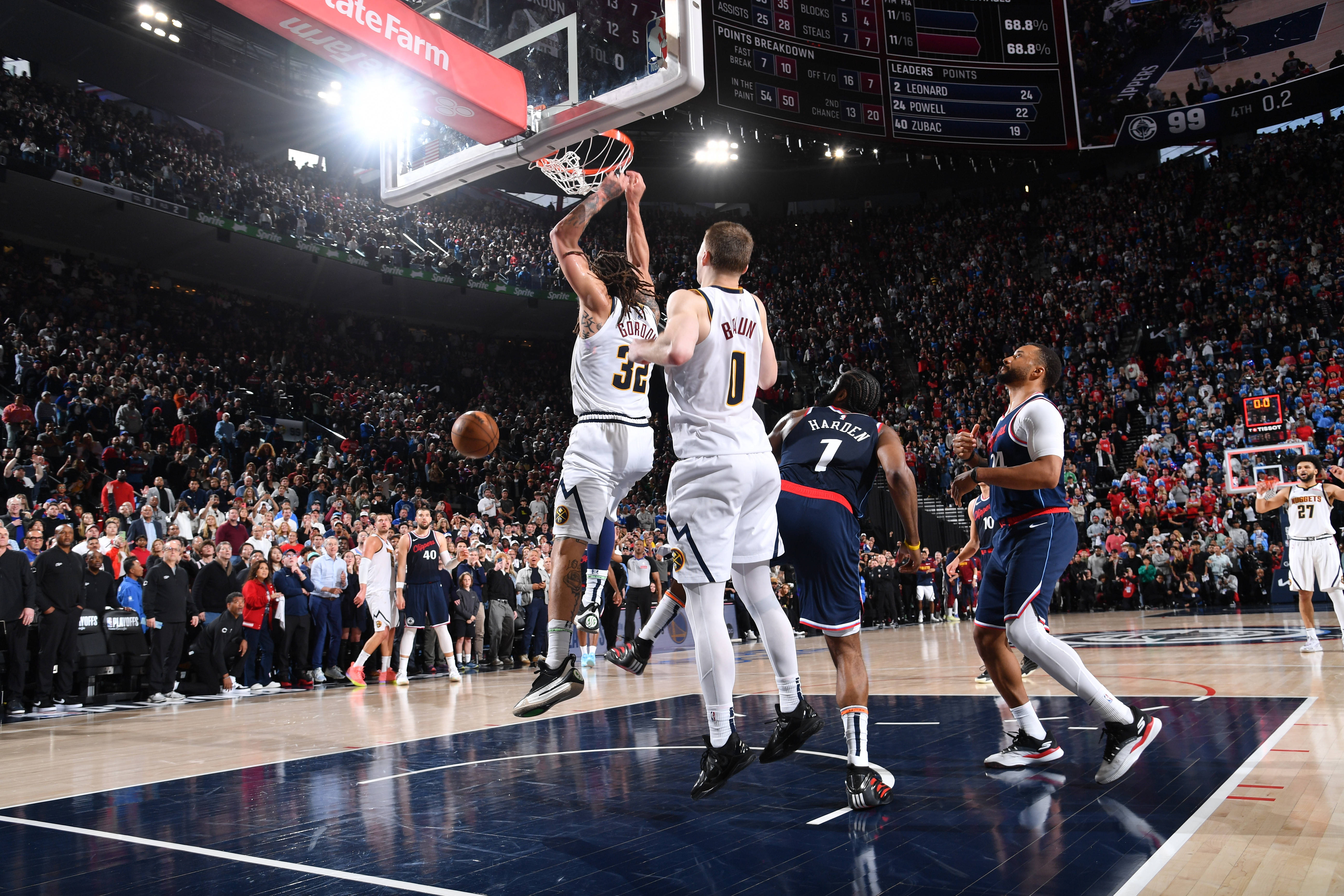 包含江苏队险胜快船，约基奇状态火热的词条