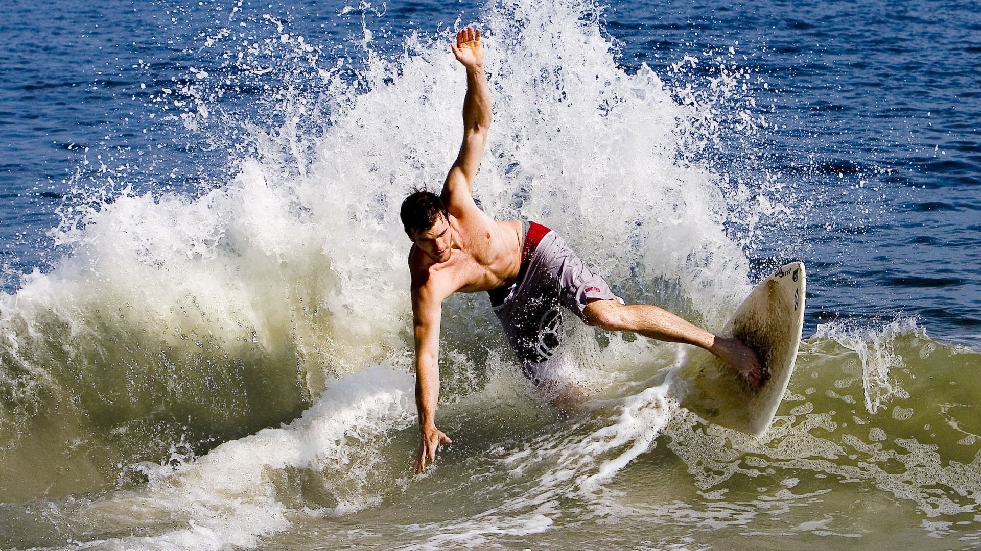 高地风暴席卷南美,孔德一人打爆防线,苏格兰粉碎哥伦比亚神话