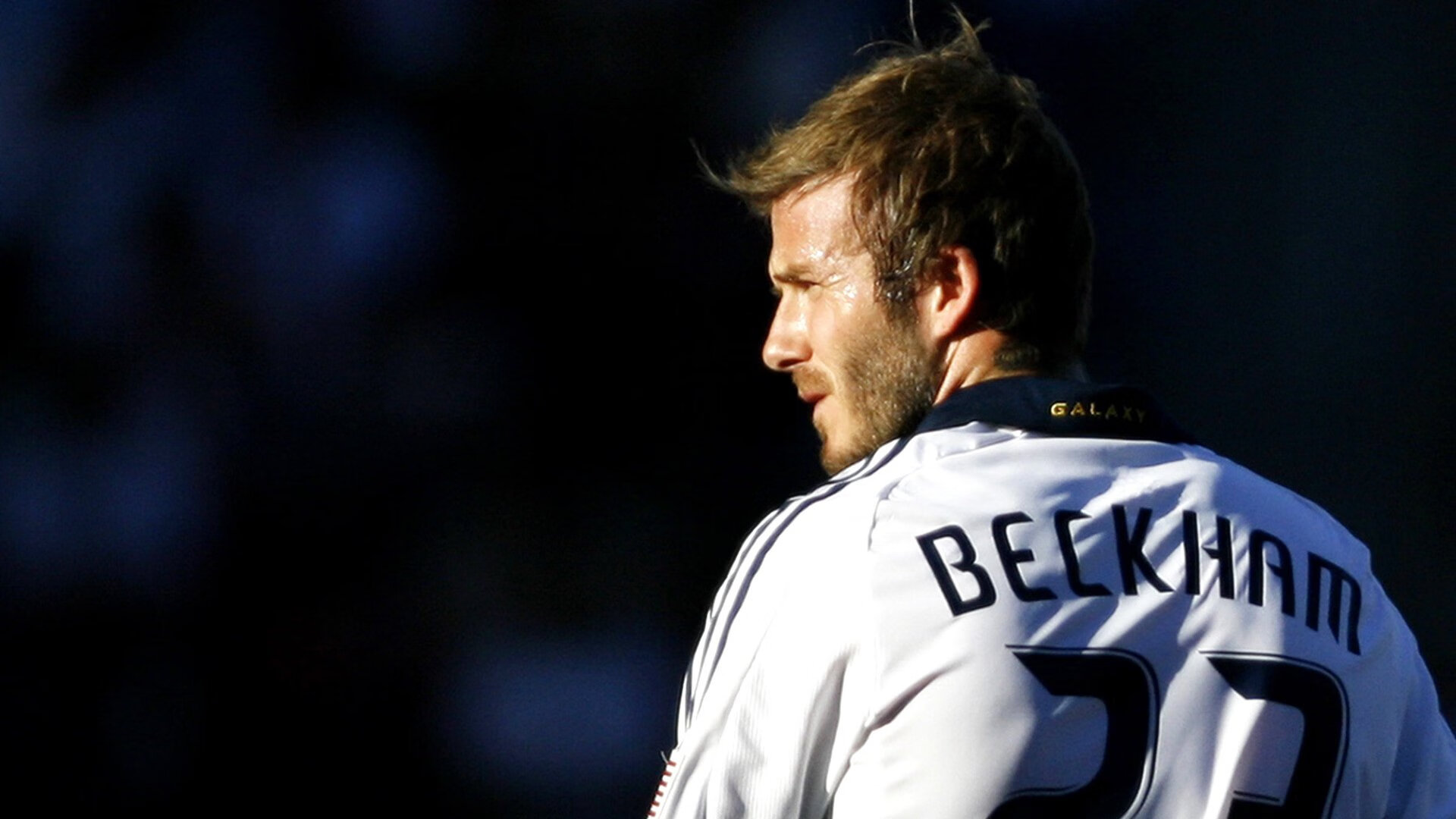 掘金之王里程碑夜击退76人，约基奇定义新时代中锋对决